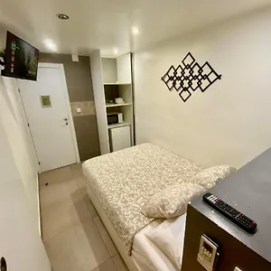 Nuevas Con Bano Privado Frente Al Metro St Mwc Barcelona-fira Appartement L'Hospitalet de Llobregat